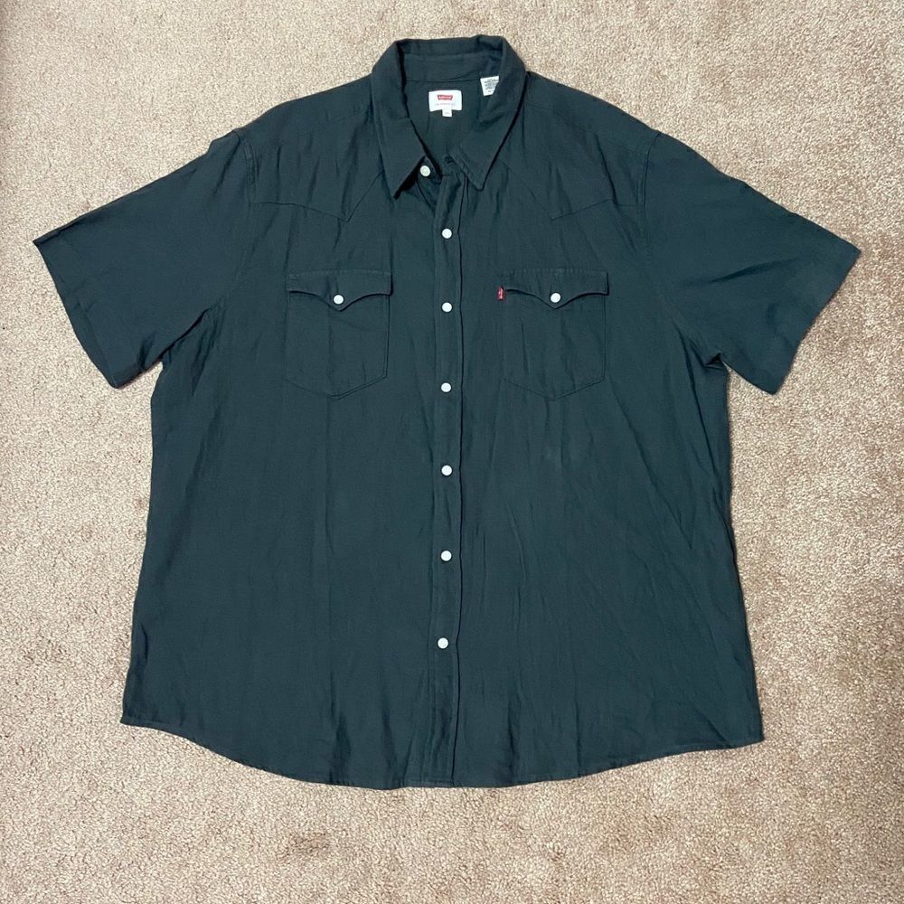 Levi’s Dark Charcoal Gray Button Up Top